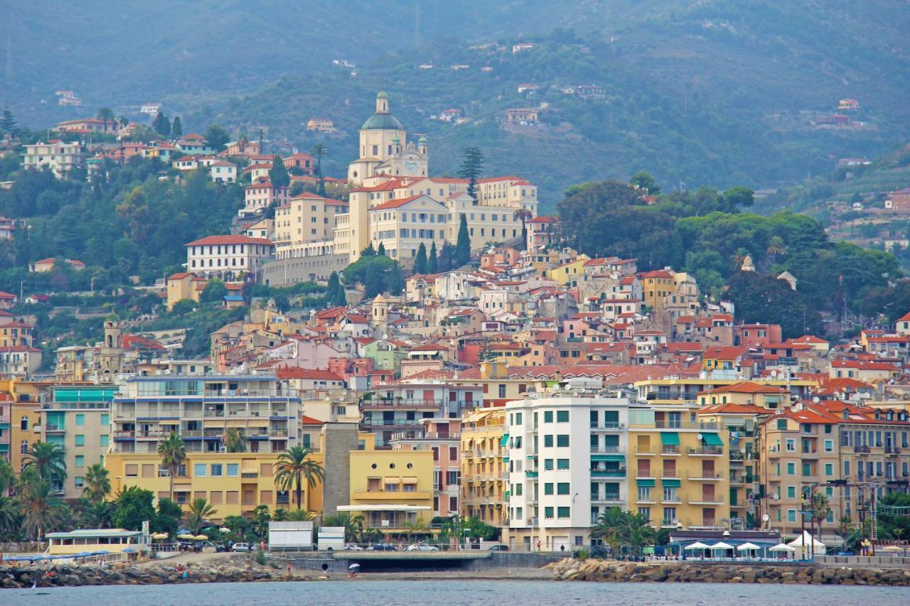 Casa Di Luciano Few Minutes From Sea Daire Sanremo Dış mekan fotoğraf