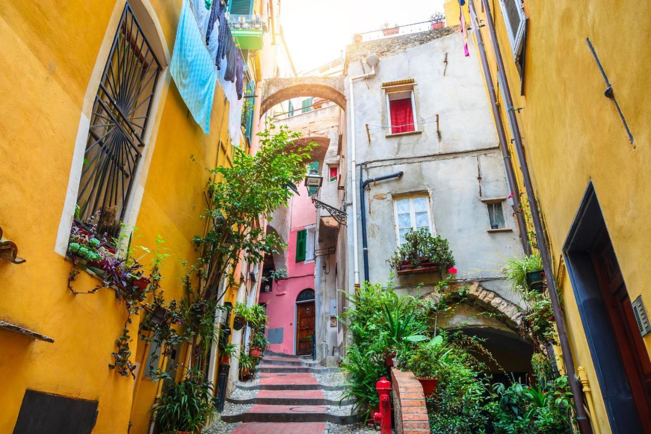 Casa Di Luciano Few Minutes From Sea Daire Sanremo Dış mekan fotoğraf